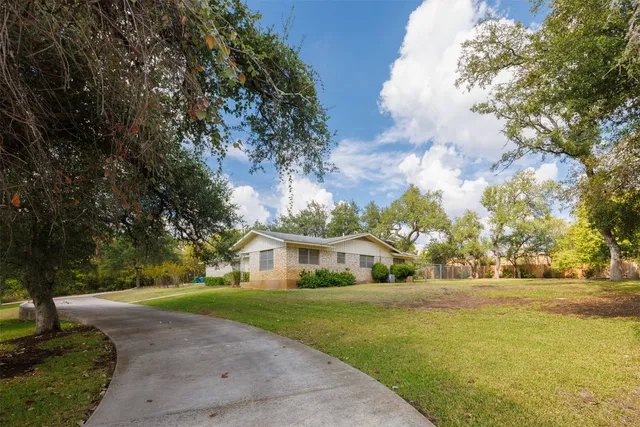 $595,000 | 9504 Flintrock Circle, Austin, TX 78737