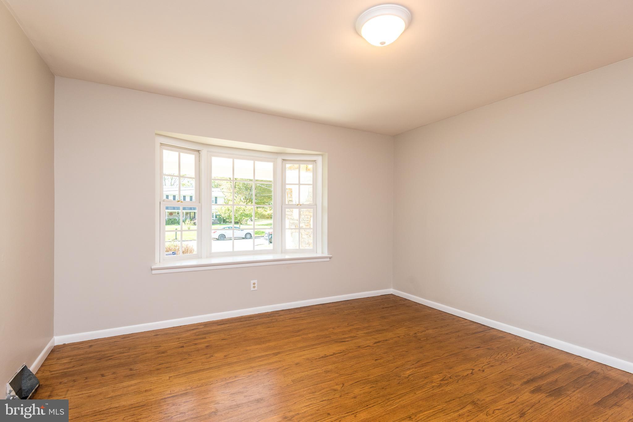 35 Kelinger Road Churchville, PA 18966 - Photo 11 of 31 Formal Dining Room