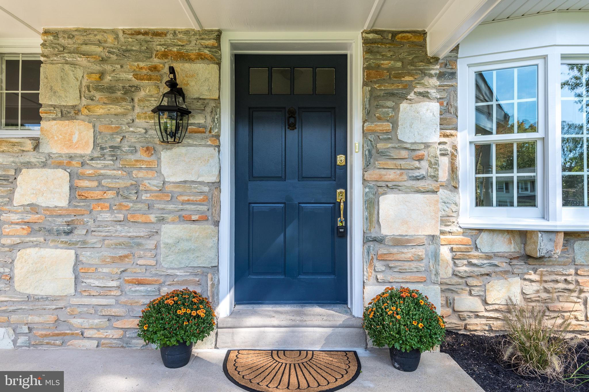 35 Kelinger Road Churchville, PA 18966 - Photo 4 of 31 Entrance
