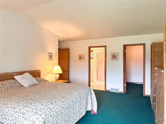 $799,900 | 2354 Middle Road, Oneida, NY 13409