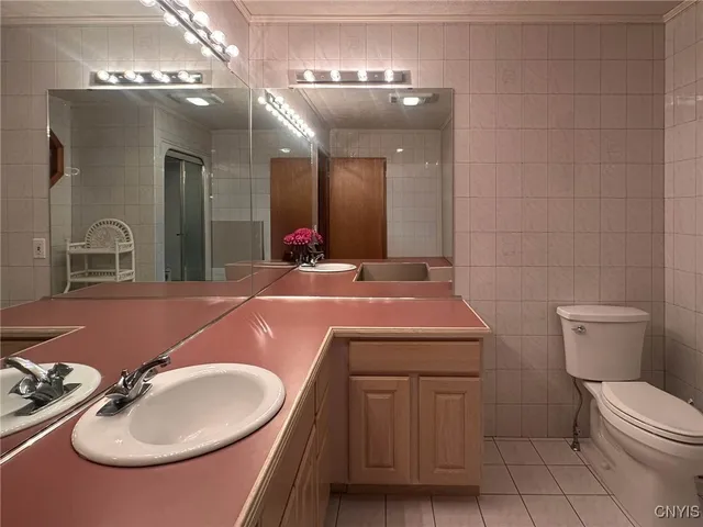 $799,900 | 2354 Middle Road, Oneida, NY 13409