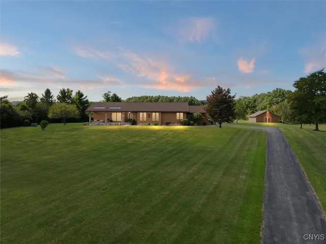 $799,900 | 2354 Middle Road, Oneida, NY 13409