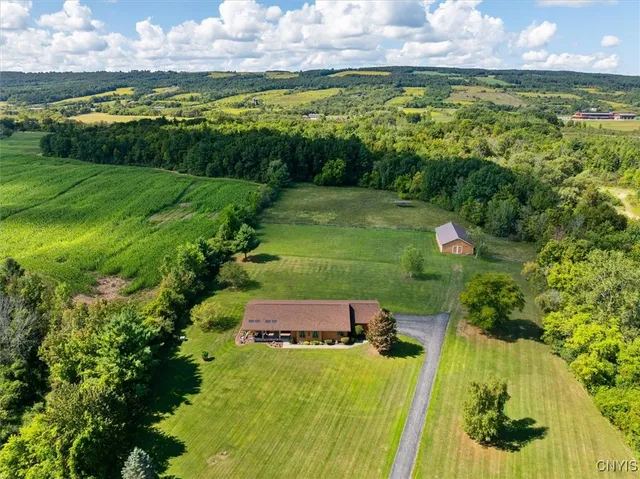$799,900 | 2354 Middle Road, Oneida, NY 13409