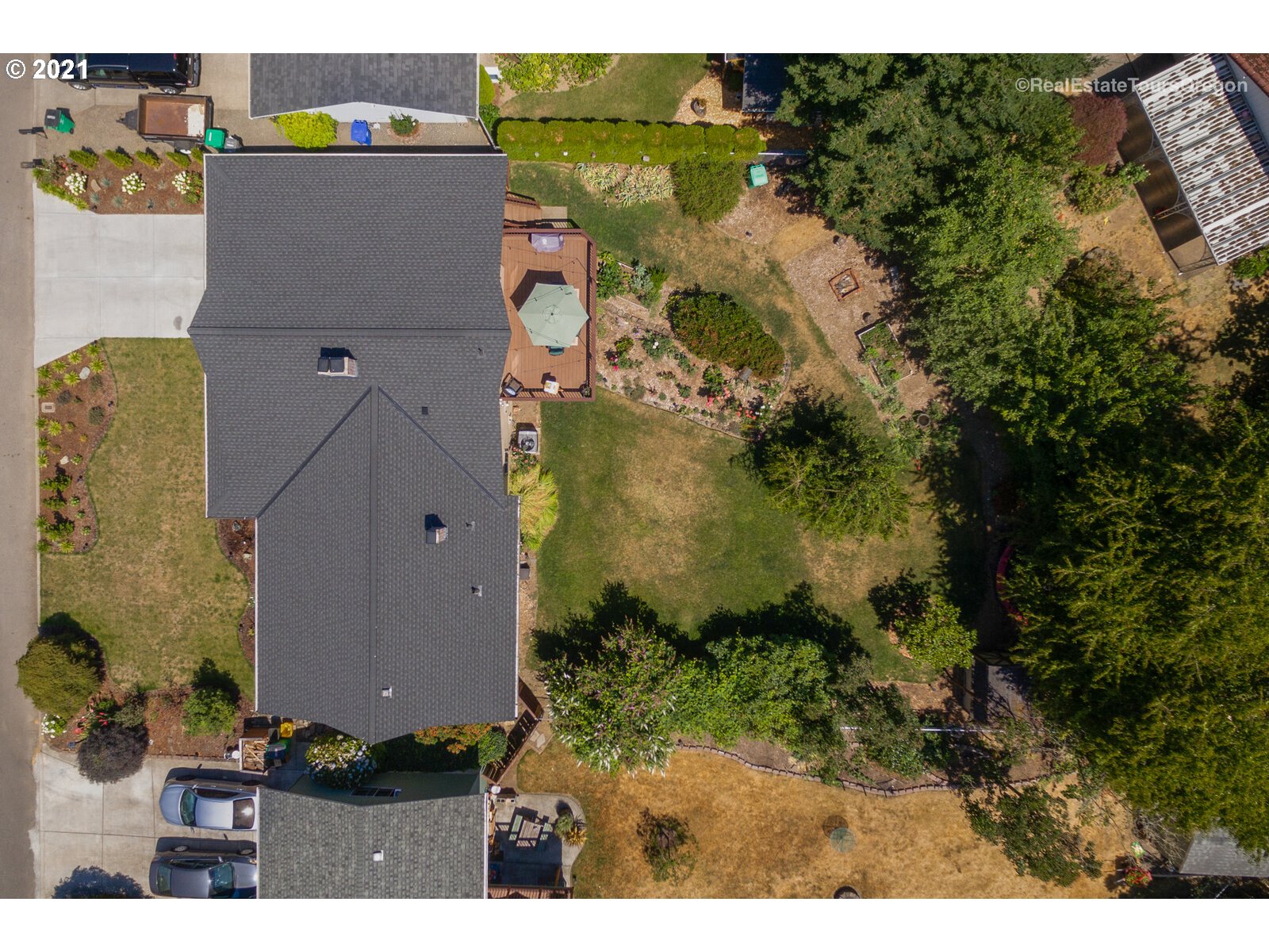 3320 Southwest Ridge Drive Portland, OR 97219 - Photo 26 of 31 Gallery Image 26