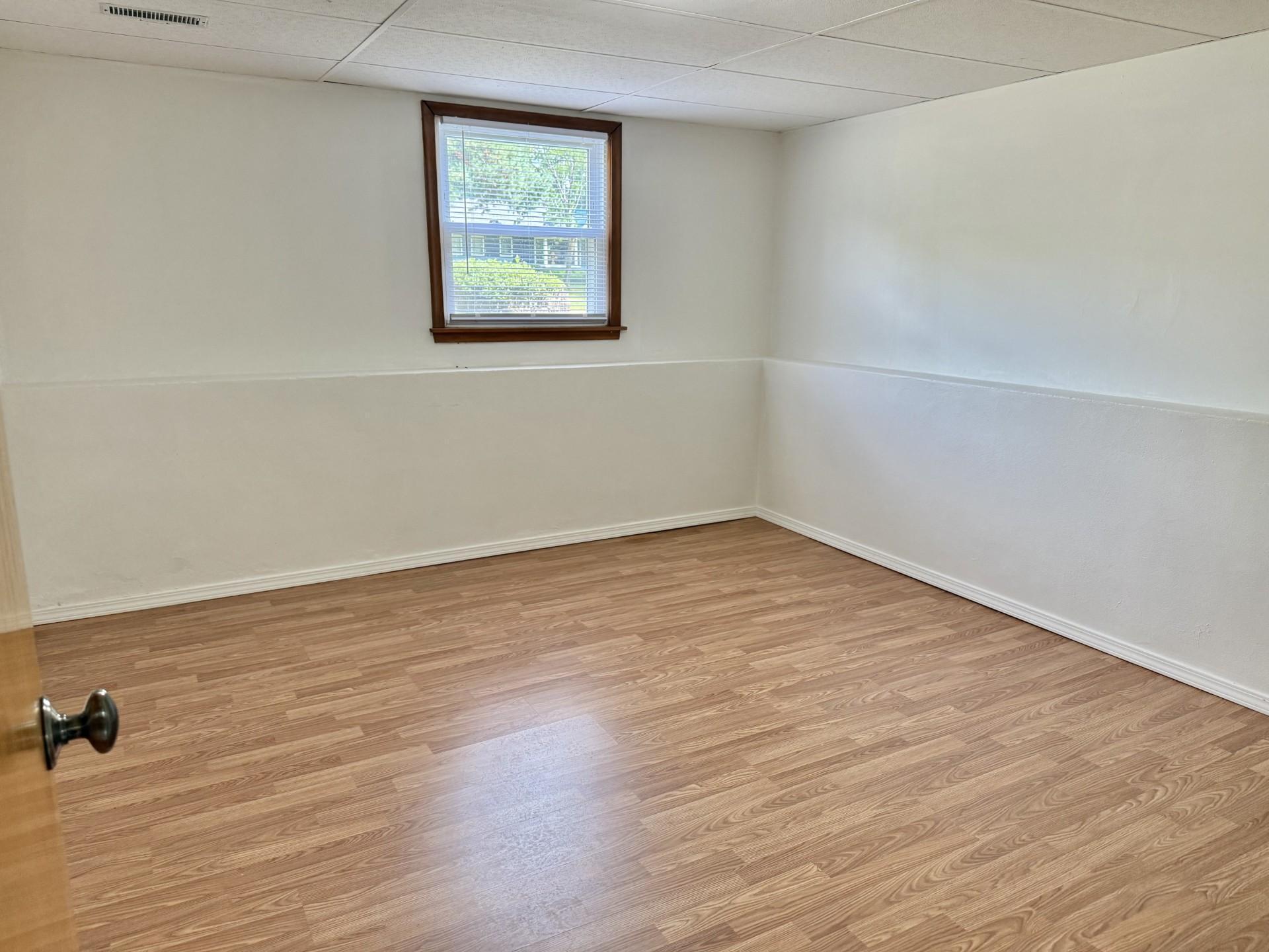 9600 Clinton Avenue South Bloomington, MN 55420 - Photo 6 of 10