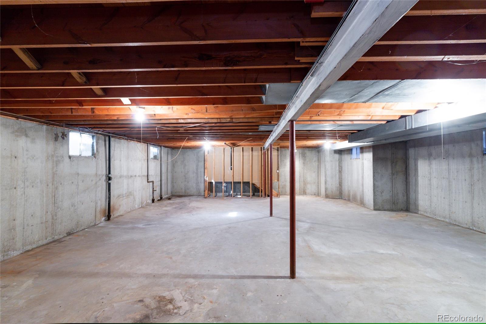 3605 South Oneida Way Denver, CO 80237 - Photo 23 of 24 a view of an empty room