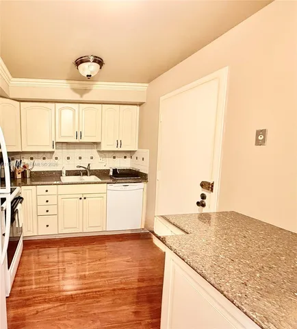 $2,150 | 600 Three Islands Boulevard, Unit 1107, Hallandale Beach, FL 33009