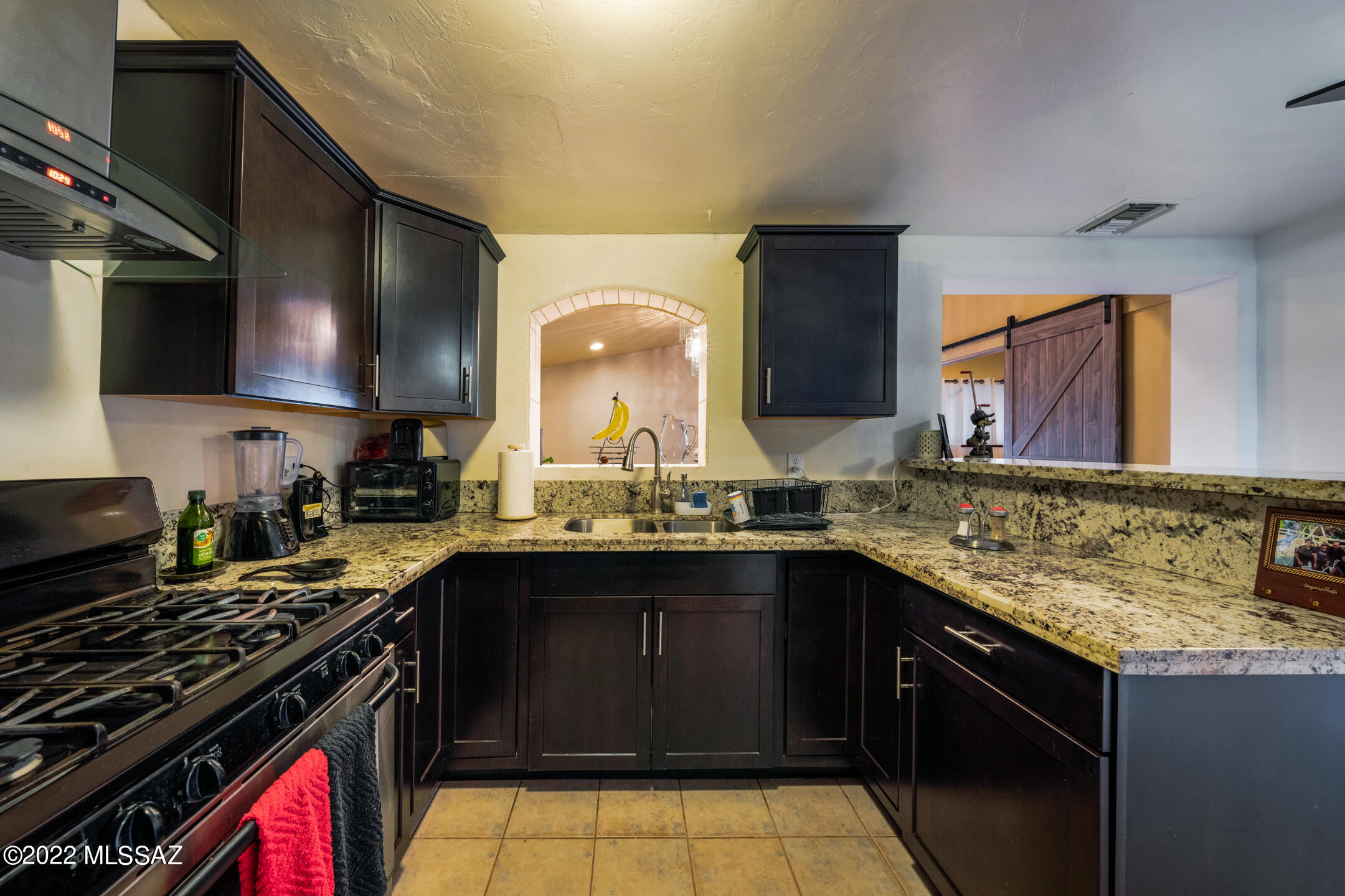 1331 West Pastime Road Tucson, AZ 85705 - Photo 5 of 31 Gallery Image 5