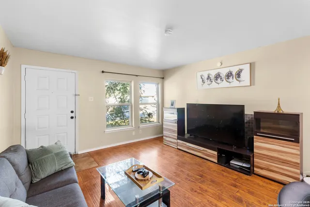 $220,000 | 9410 Valley Bend, San Antonio, TX 78250