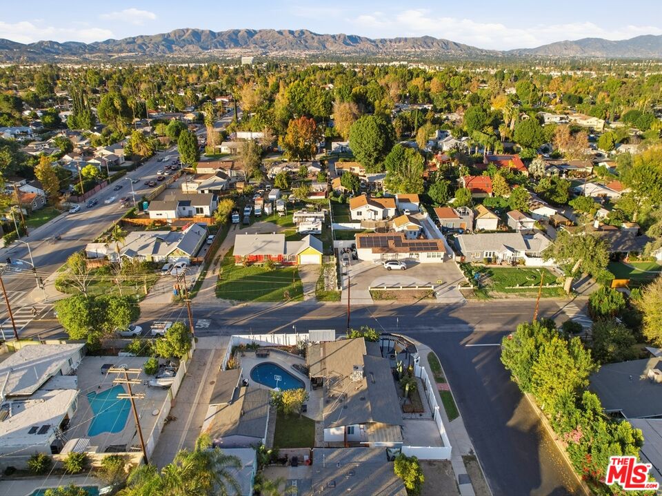 7959 Bothwell Road Reseda, CA 91335 - Photo 11 of 45