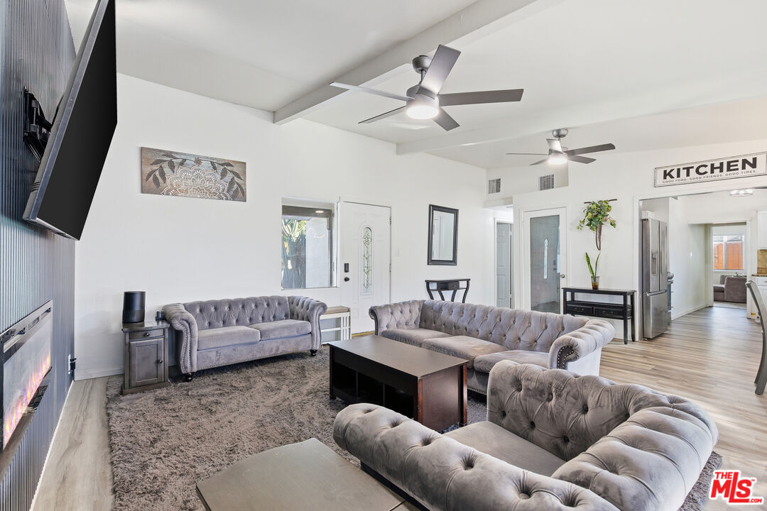 7959 Bothwell Road Reseda, CA 91335 - Photo 15 of 45