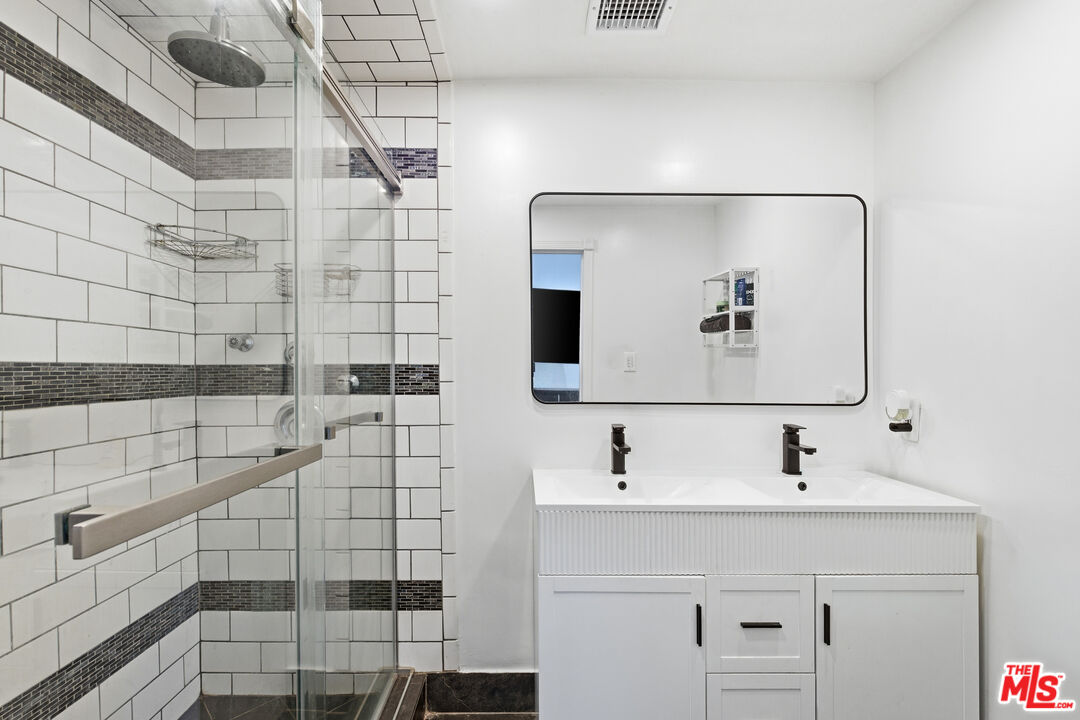 7959 Bothwell Road Reseda, CA 91335 - Photo 24 of 45