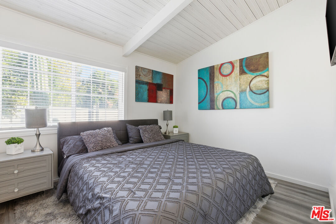 7959 Bothwell Road Reseda, CA 91335 - Photo 29 of 45