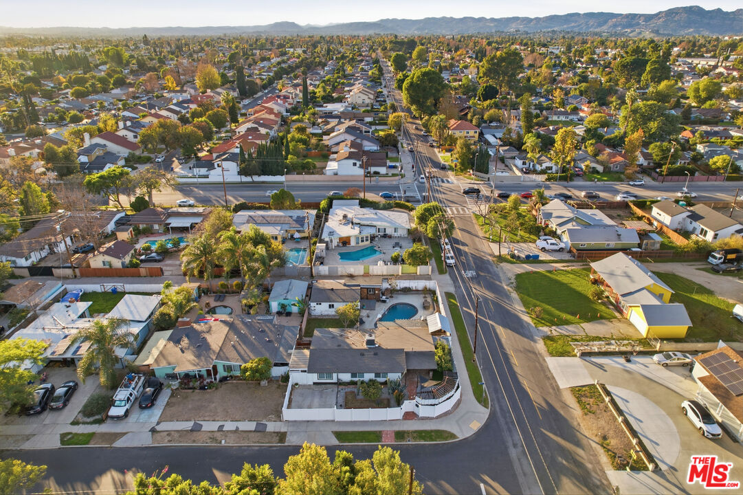 7959 Bothwell Road Reseda, CA 91335 - Photo 8 of 45