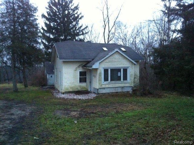 5077 Mason Road Howell, MI 48843 - Photo 1 of 11 front exterior