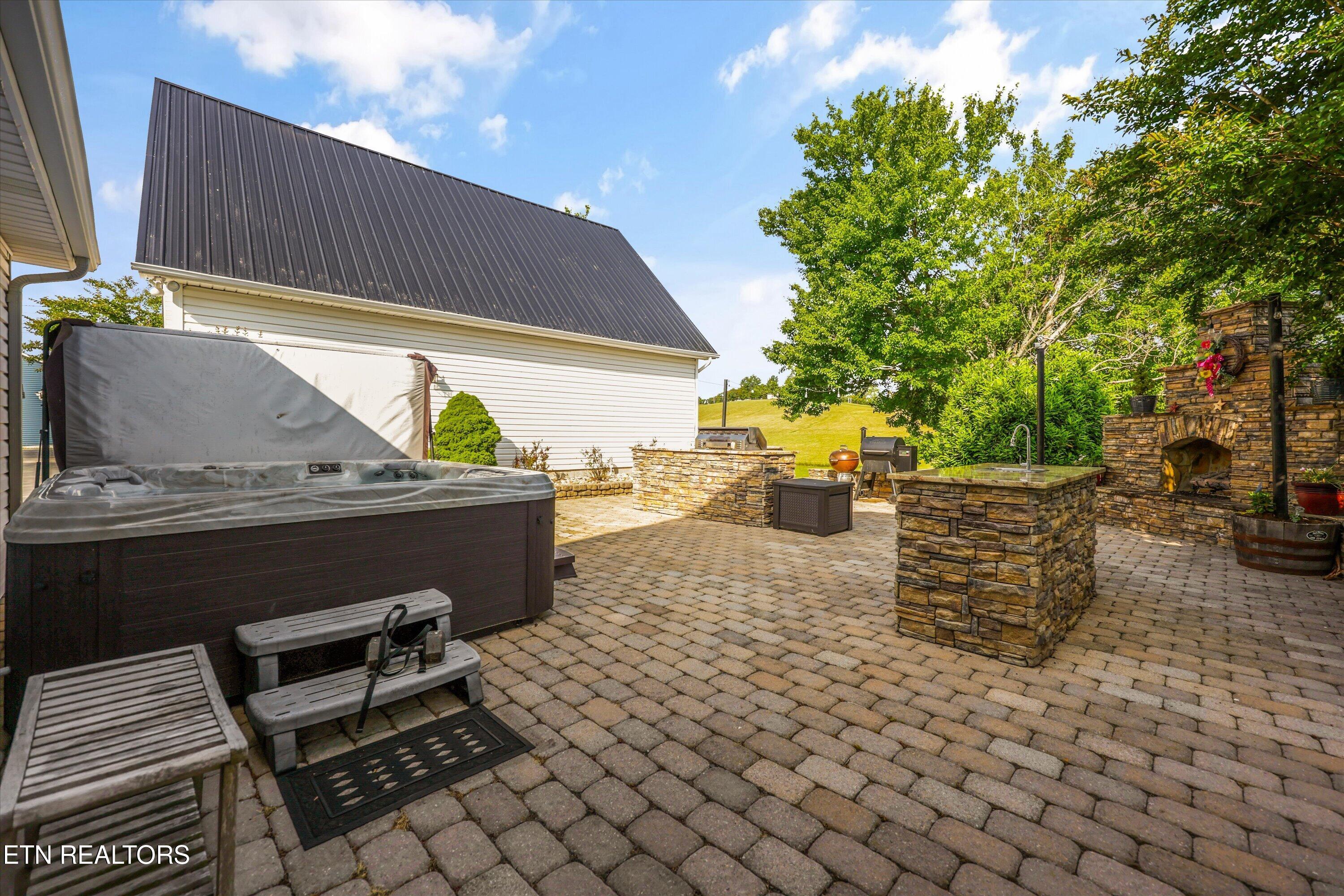 1167 Sable Road Spring City, TN 37381 - Photo 34 of 48 Outdoor Kitchen