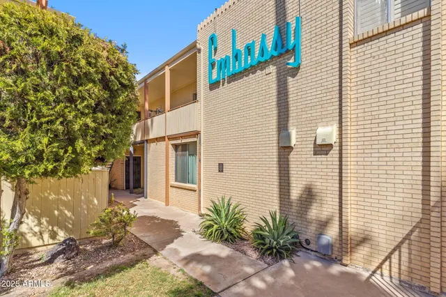 $1,550 | 6939 East 3rd Street, Scottsdale, AZ 85251