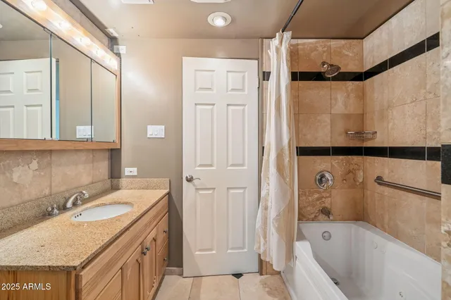 $1,550 | 6939 East 3rd Street, Scottsdale, AZ 85251