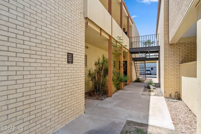 $1,550 | 6939 East 3rd Street, Scottsdale, AZ 85251