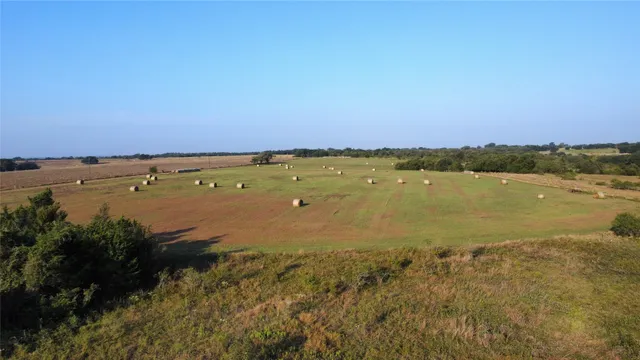 $1,275,000 | 11441 Mazoch Road, Weimar, TX 78962