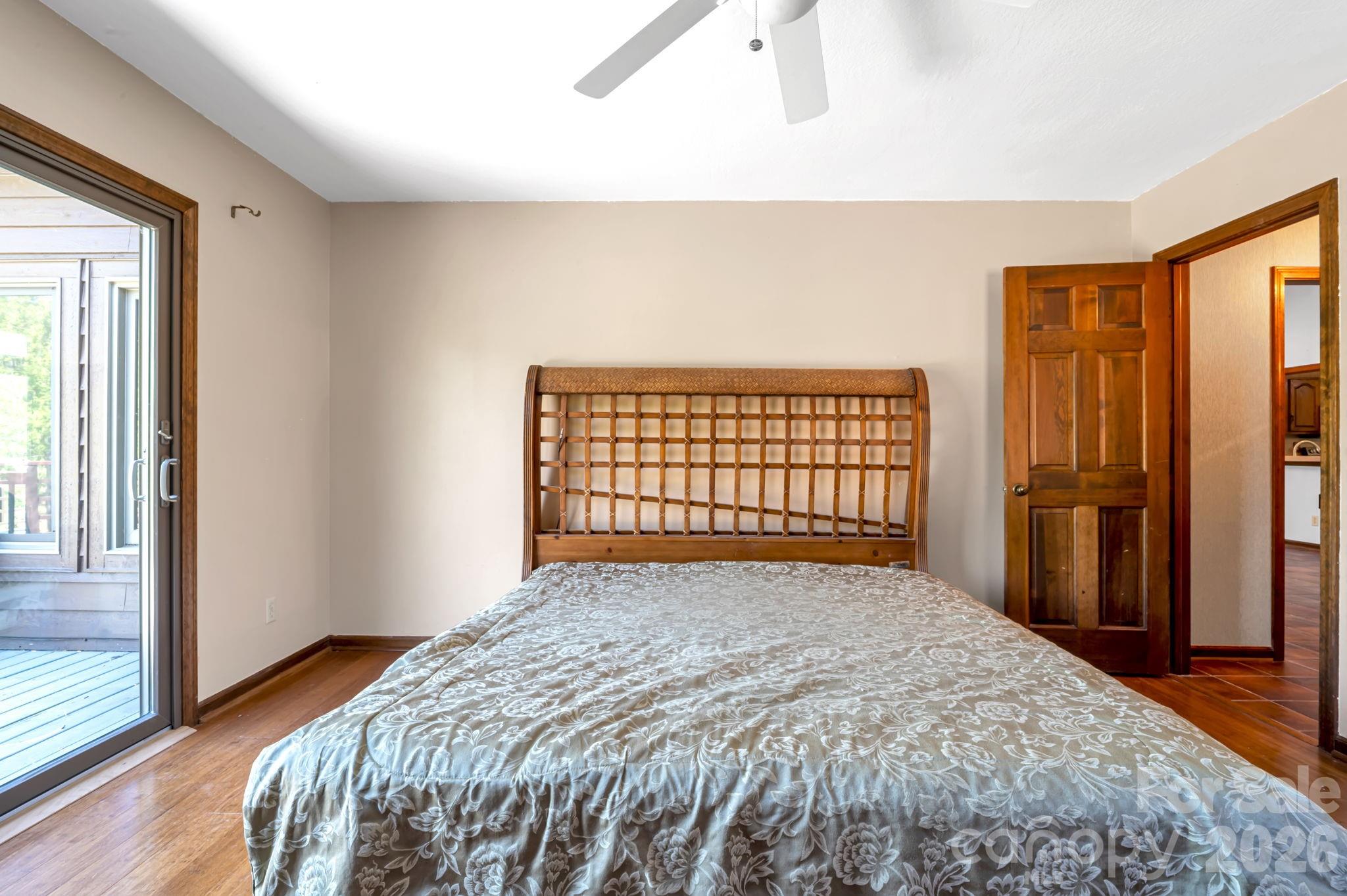 3104 Cove Loop Road Hendersonville, NC 28739 - Photo 22 of 38