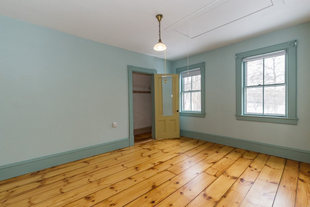 10 Chamberlain Road Westford, MA 01886 - Photo 11 of 22 Gallery Image 11