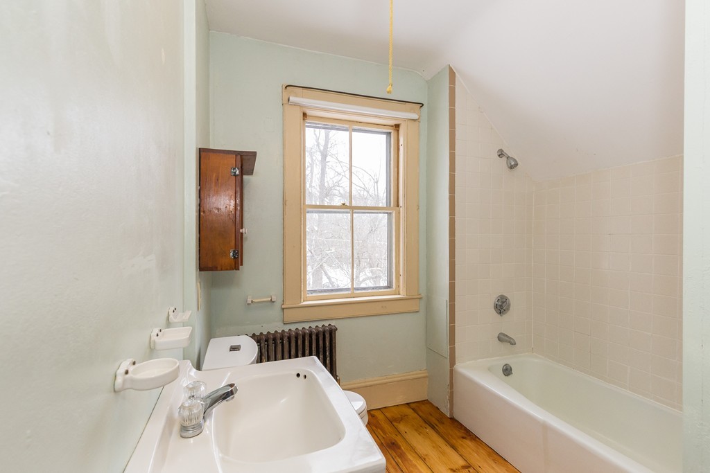 10 Chamberlain Road Westford, MA 01886 - Photo 13 of 22 Gallery Image 13