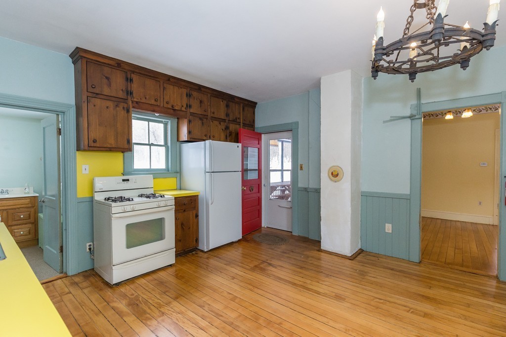 10 Chamberlain Road Westford, MA 01886 - Photo 15 of 22 Gallery Image 15