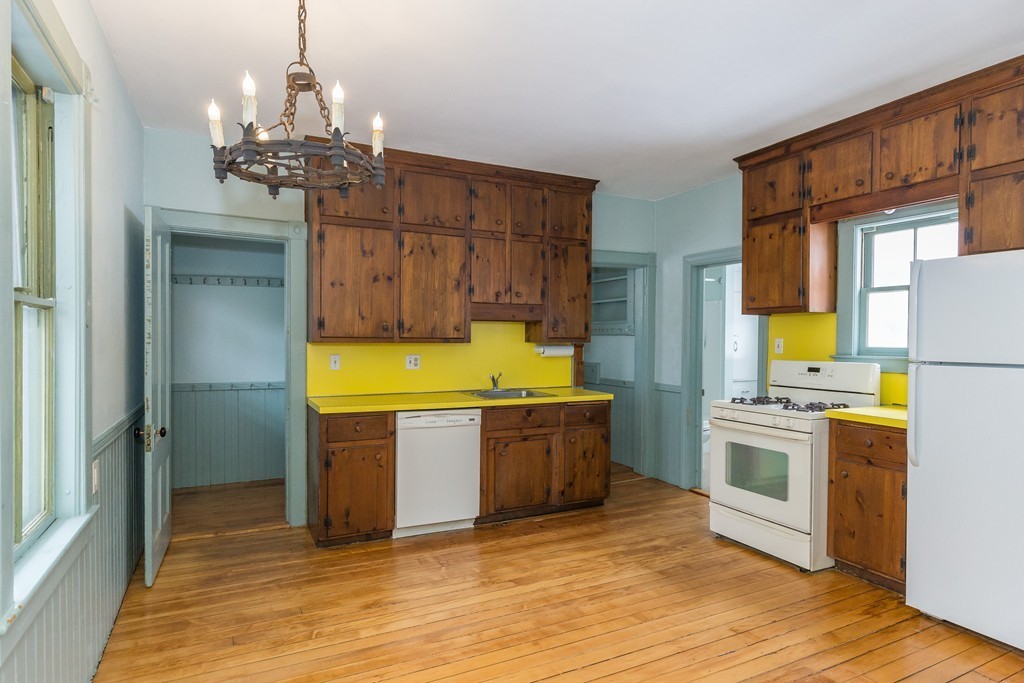 10 Chamberlain Road Westford, MA 01886 - Photo 16 of 22 Gallery Image 16