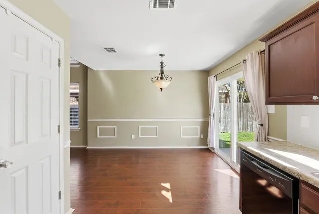 $327,900 | 1437 Thibodeaux Drive, Round Rock, TX 78664