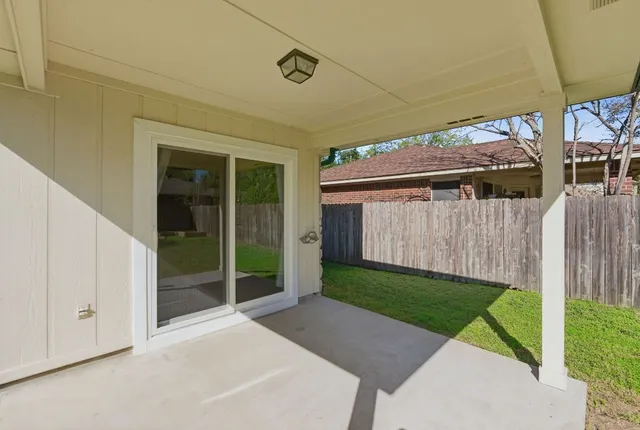 $327,900 | 1437 Thibodeaux Drive, Round Rock, TX 78664