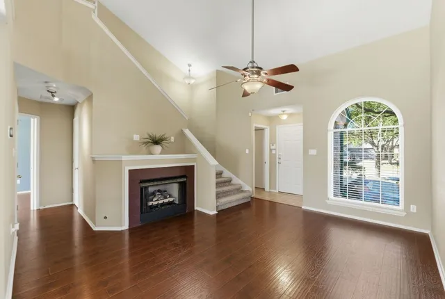 $327,900 | 1437 Thibodeaux Drive, Round Rock, TX 78664