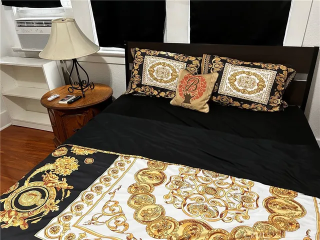 a view of a entryway of the house