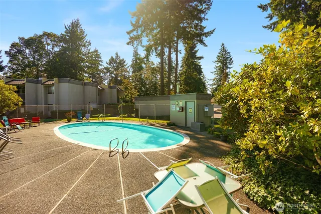 $339,950 | 7501 Ruby Drive Southwest, Unit I206, Lakewood, WA 98498