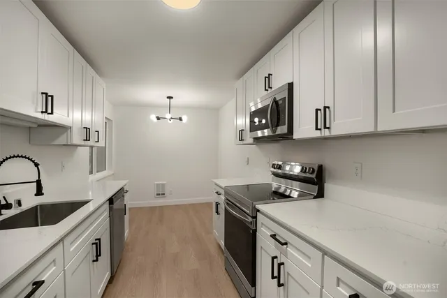 $339,950 | 7501 Ruby Drive Southwest, Unit I206, Lakewood, WA 98498