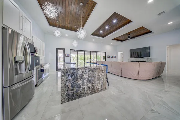 $1,350,000 | 11165 Tangerine Boulevard, West Palm Beach, FL 33412