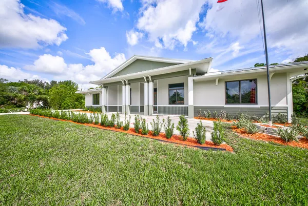 $1,350,000 | 11165 Tangerine Boulevard, West Palm Beach, FL 33412