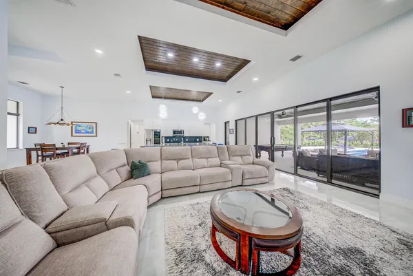 $1,350,000 | 11165 Tangerine Boulevard, West Palm Beach, FL 33412
