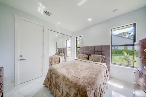 $1,350,000 | 11165 Tangerine Boulevard, West Palm Beach, FL 33412