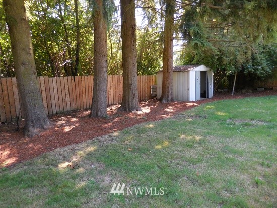 558 Hoquiam Avenue Northeast Renton, WA 98059 - Photo 15 of 21 Gallery Image 15