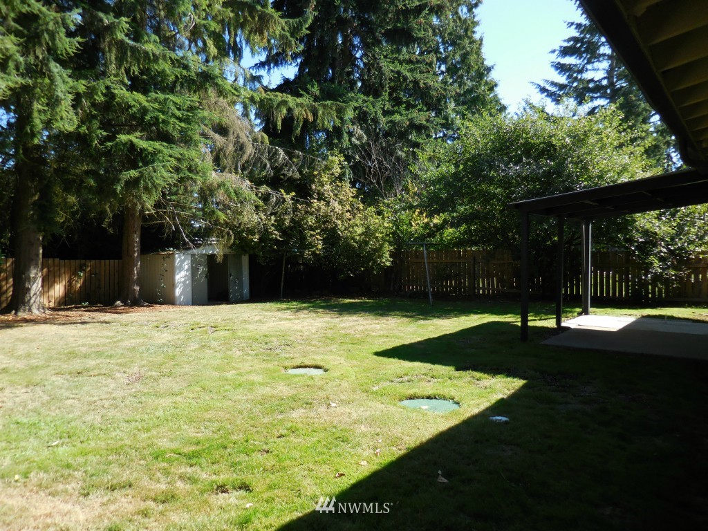 558 Hoquiam Avenue Northeast Renton, WA 98059 - Photo 19 of 21 Gallery Image 19