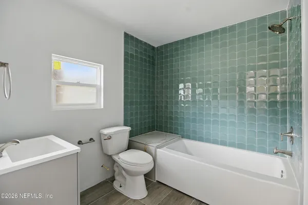$650,000 | 6878 Lenox Avenue, Jacksonville, FL 32205