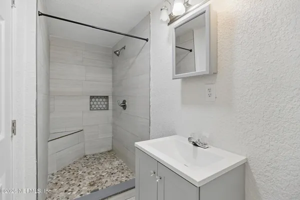 $650,000 | 6878 Lenox Avenue, Jacksonville, FL 32205
