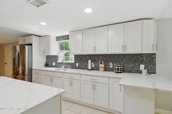 $650,000 | 6878 Lenox Avenue, Jacksonville, FL 32205