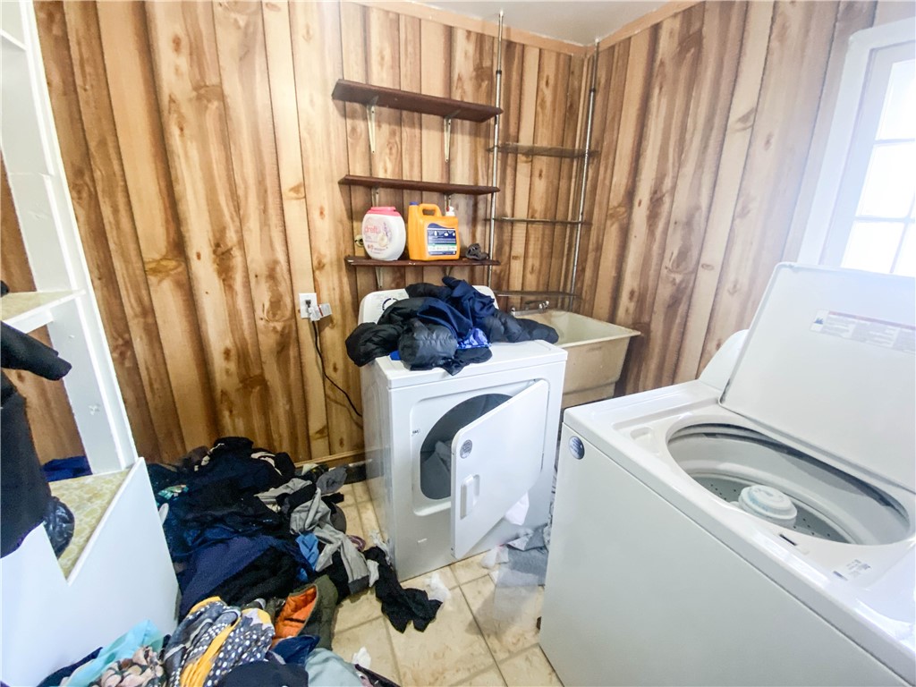 580 Hague Street Rochester, NY 14606 - Photo 8 of 14