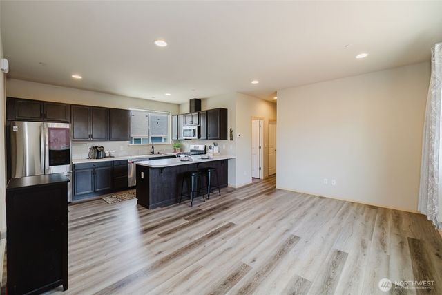 $440,000 | 2450 Zeeden Way, Bremerton, WA 98310