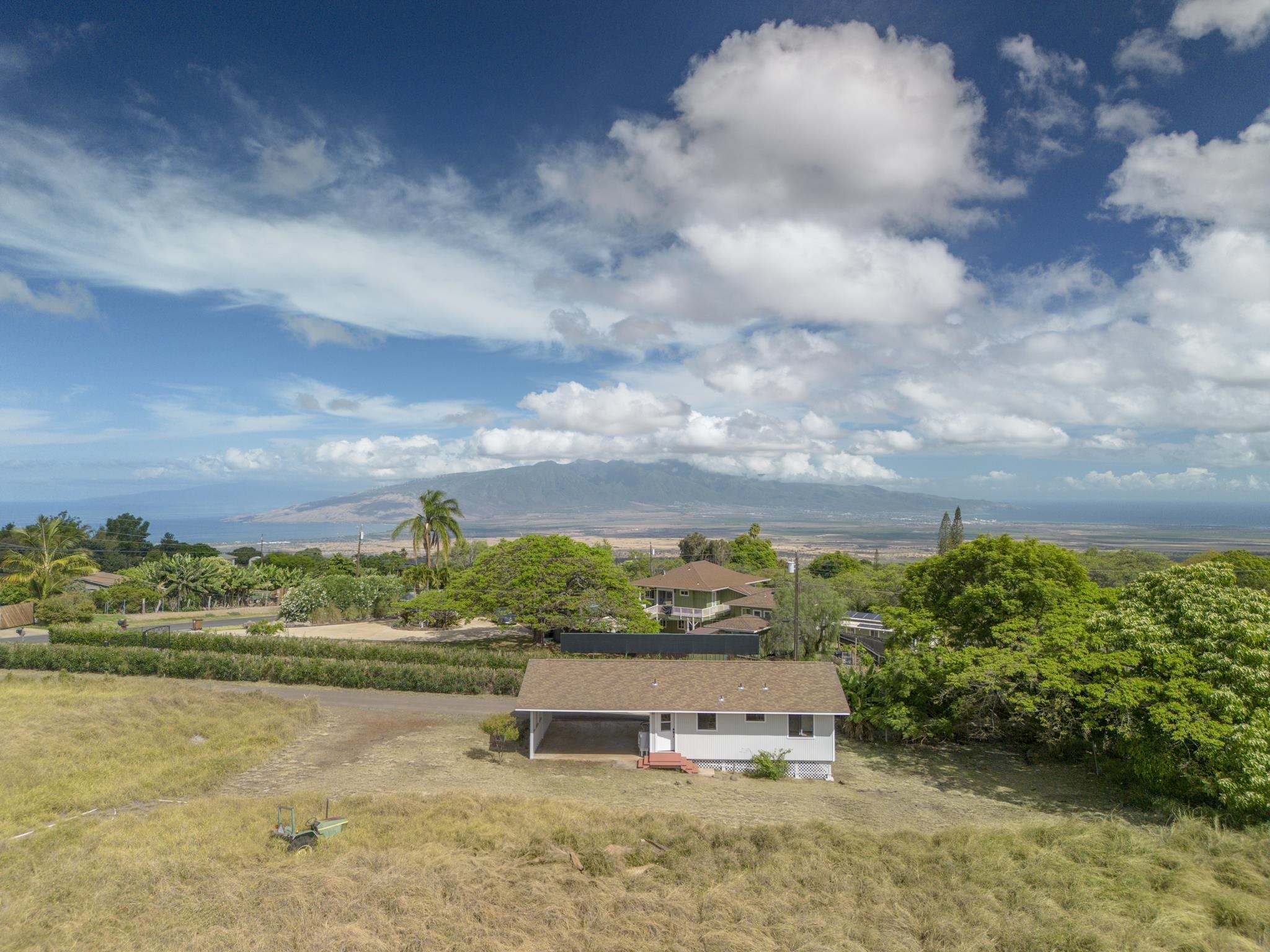 1298 Naalae Road, Unit B Kula, HI 96790 - Photo 2 of 33