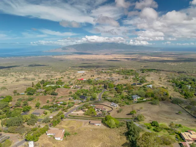 $925,000 | 1298 Naalae Road, Unit B, Kula, HI 96790