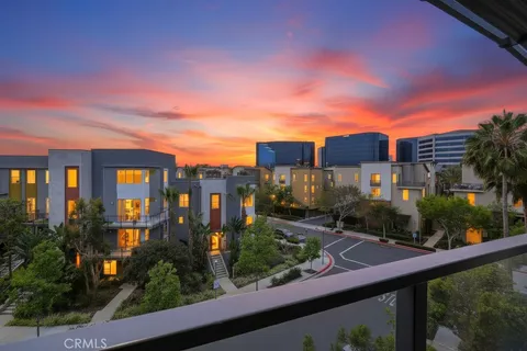 $1,290,000 | 402 Rockefeller, Unit 406, Irvine, CA 92612