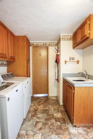 $377,999 | 815 Eaton Road, Weiser, ID 83672